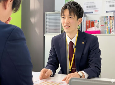 ITTO個別指導学院 三鷹中原校 得意な1教科から始められるので、未経験も安心です！また保護者対応は基本社員がおこなうので、皆さんは授業に集中できます！