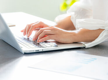 サンヴァ―テックス株式会社/th2728 オンライン登録・週払い対応OK◎
充実の福利厚生とフォロー体制で
あなたをバックアップいたします！
※イメージ画像