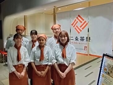 二条茶寮ミント神戸店　【144】 ≪履歴書不要≫
面接時のわずらわしい書類準備は不要♪
サクッと応募して面接へGO★
皆様にお会いできるのを楽しみにしてます◎