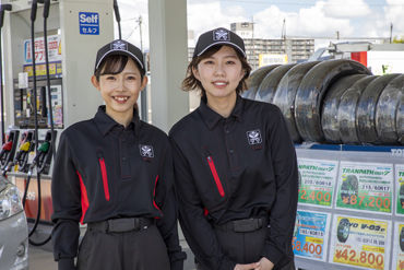 宇佐美ガソリンスタンド 大阪南港店(出光) 社会保険、交通費、正社員登用制度あり。10代から50代の幅広い年代が活躍中の職場