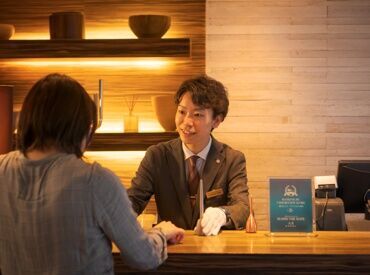 感動の瞬間に携われるので、
思い出にもなるレアバイト♪
就活に活かせる経験にもなるんです◎