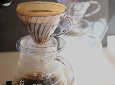 オープン直後のお店だからこそ、周りも未経験ばかり!
丁寧にお教えしますのでご安心ください♪