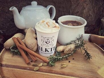 MILKTEA(ミルクティア) 移動販売なしのキッチンカー販売★
試合やライブの日は、
イベント感覚で楽しめちゃう♪
こだわりのミルクティーを販売