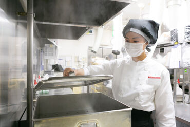 東急ストア 学芸大学店 従業員と家族も使える「買い物券」支給！毎月4日間は20％引きで買い物可能！