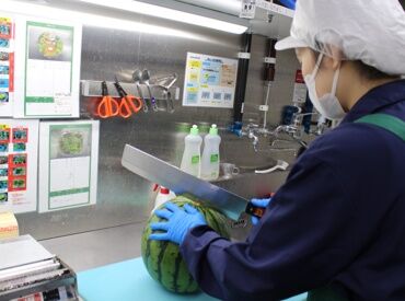 オオゼキ　三鷹店 オオゼキは"完全地域密着型店舗"♪
地元のお客様が多いので
顔を覚えてくださる方や
「最近どう？」なんて会話も★