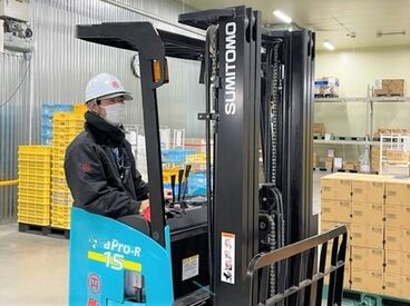 大手メーカー食品を扱う冷蔵倉庫★
資格取得支援や福利厚生充実◎
未経験から正社員デビューも歓迎!