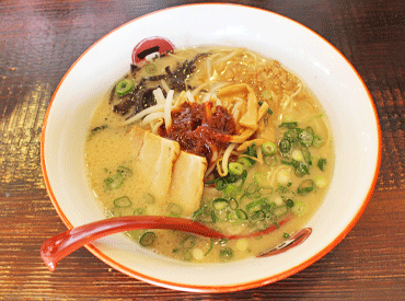 ◎ 履歴書不要
◎ まかない有り(70％オフ)
◎ 無料駐車場完備
働きやすい環境整えてます♪
急なお休み相談もOKです◎