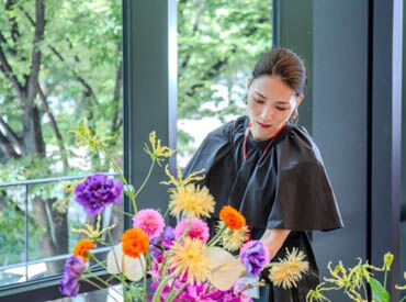 充実制度で長く続けられる環境!
お花のことはもちろん、色んな方面から花業界を知れるのも
飽きずに楽しさ続く秘訣です◎
