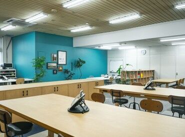綺麗なオフィスになります！働きやすさには自信あり！
「工場で働く」というより、キッチンで料理をする感覚で働けます◎