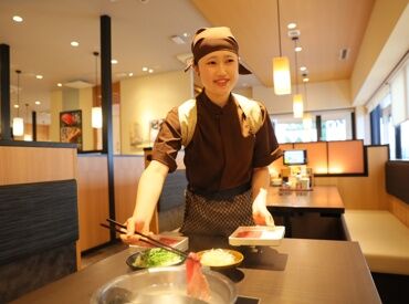 ゆず庵　花小金井店 休憩中もおしゃべりが弾む♪
友達みたいな気軽さが居心地イイ!!
まずは明るく"いらっしゃいませ"からStart☆
調理未経験の方も◎