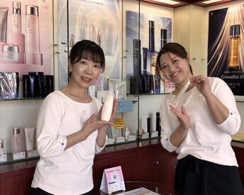 レセス ≪未経験から始められます≫
無資格・経験は不要です◎
働きながら自然と美容知識が身につきます♪
