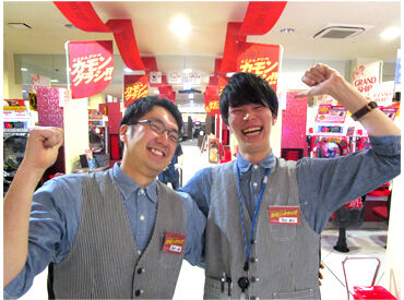 グランドアクア 大学生さんにもピッタリ！
シフトの融通が利く＆短時間OKで働きやすい♪
学校が終わってから・時間割が決まってからなどご相談OK