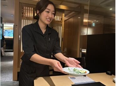 ＼未経験でも活躍できる／
コース料理がメインだからできた順番に提供すればOK！
片付けもサッと拭くだけでカンタン♪