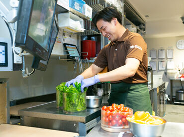 シフト・働き方の相談はお気軽に◎
サクッと短時間～ガッツリフル勤務まで
希望に合わせて働けます★
まずはご相談下さい♪