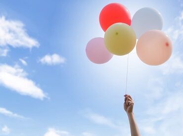 株式会社Elevate　勤務地：名古屋市中村区 【風船のプレゼントやティッシュ配りなど】
履歴書不要＊友達との応募も大歓迎！
学生同士の新しい繋がりもできる♪
