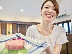 焼肉鉢山/黒毛WAGYU RESTAURANT HACHI 最高級黒毛和牛の創作料理レストラン/高級焼肉店で、
一流の世界を覗いてみませんか？
接客でスキルを上げたい方は大歓迎◎