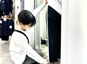 2週間ごとのシフト提出で予定も立てやすい!
学業や遊びも両立できちゃう◎急なお休みにも柔軟対応♪