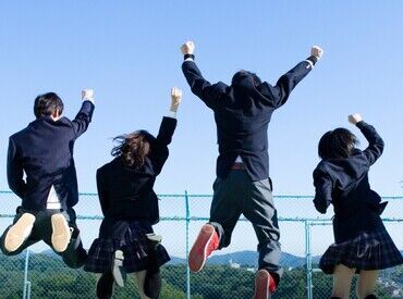 シフトも柔軟に対応するので
家事やプライベートとの両立もばっちり◎
お気軽にご相談くださいね！