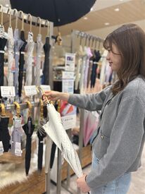ダブリューピーシー 未経験の方でも安心♪ルクア大阪が主催する入店研修あり！あいさつの仕方や館内のルール説明などを行います。