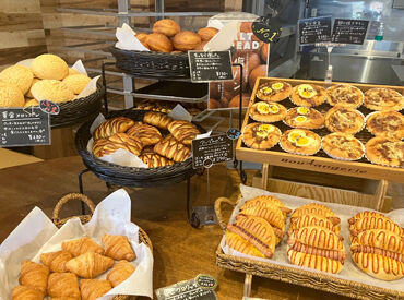 Landmark's Bakery パン好きさん必見！
おしゃれなベーカリー店で裏方業務★
社員割引もあり＊