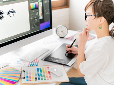 お任せするのは、デザイナーのアシスタント！
文字修正など、簡単な作業からお任せします◎
基礎的な部分からしっかり学べます♪