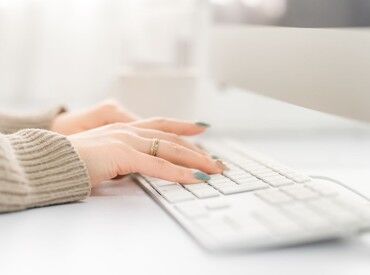 有限会社イマヨシ ネイル・髪色・髪型・服装全て自由♪
お洒落も楽しみながらいつも通りのあなたのスタイルで働けます◎
※画像はイメージです