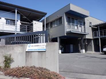 ＼工場内でもくもく作業をお任せ！／
コツコツ作業やものづくりが好きな人にピッタリ◎
無資格からのご応募もOK！（時給1100円）