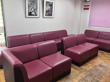 小学生・中学生のママさんから、
お子さんが成長して手が離れた50代の方まで活躍中!
"子ども都合"に理解のある職場ですよ◎