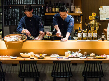 バイトから始めて、
社員にステップアップした方も多数★
【お客さまもスタッフも笑顔にする】の気持ちを大切にしています◎