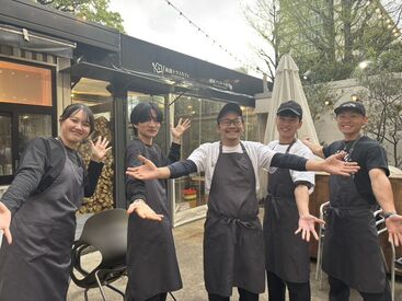 両国テラスカフェ ＼＊*憧れのカフェバイト、ここからスタート*＊／
学生さんも主婦（夫）さんも大歓迎！
柔軟シフトで、学校や家事との両立可能♪