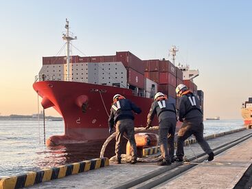 株式会社阪神シッピング　船舶繋留作業部 大阪港駅から徒歩2分！
午前だけなど、高時給1335円で
効率よくスキマ時間に稼げる♪