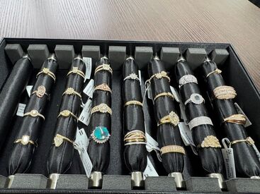 アクシェ・インターナショナル株式会社 ＜御徒町駅より徒歩4分の好立地！＞
朝はゆっくり10時出社♪残業ほぼなし！
家事・育児との両立もしやすい職場です♪