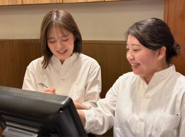 ＜生活に合わせやすい柔軟シフト！＞
学生に主婦（夫）さん、フリーターさんなど
生活や希望の収入にあわせて勤務OK！