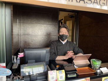 <シフトは1週間毎に提出>
わがままシフトもどーんとこい!!
急なお休みにも柔軟に対応するので
いつでも気軽にご相談ください◎