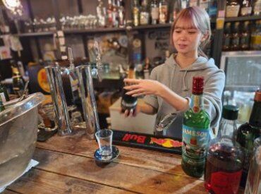 研修は1名の先輩が担当◎2週間ほどで覚えられます☆
まずは「やってみたい！」という気持ちから♪ぜひチャレンジしてください！