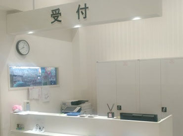 眼科で患者さまの受付や、検査補助のお仕事をお願いします＊
お仕事はしっかり教えるので初めての方もご安心ください♪