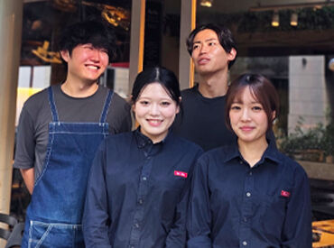 Bar Vita （バール・ヴィータ） 天神店 ★人気店でSTAFF大募集★
#昼 ランチでゆったり…
#夜 音楽イベントで賑やかに♪.*
楽しいこと好きな方にもぴったり◎