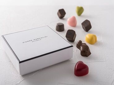 株式会社ヒューマン・ベスト　（ピエール マルコリーニ） ＼チョコレート好きあつまれ～／
★あまーいスイーツが大好き！
★販売・接客に興味がある！
興味があれば、未経験でも大歓迎！