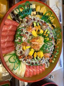 長く安心して働きたい方にピッタリ◎
和の空間で、丁寧な接客を身につけながら働けます。
平日だけ・短時間勤務も相談OK!