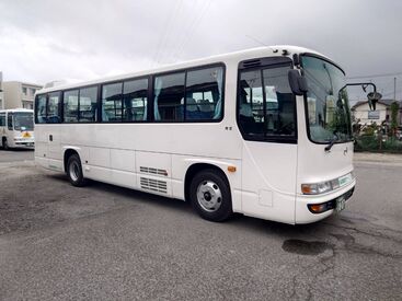 地域の皆さまの足として―…!
近距離のルートや決まった時間の勤務etc.
働きやすい条件が揃ってますよ◎