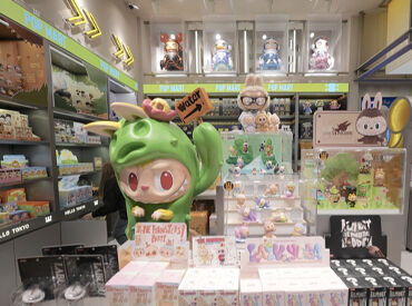 フリーターさん・学生さん大歓迎♪
友達と一緒に応募もOKです◎
ぜひお気軽に応募ボタンをCLICK!