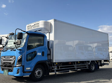 ＜女性ドライバーも複数名活躍中！＞
未経験やブランクがあっても丁寧な研修で安心スタート◎