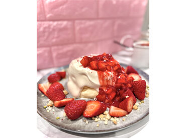 Coco-Fiona(ココフィオーナ)　イオンモール須坂店 人気のオシャレなパンケーキ専門店★
人気のドーナツを社割でお得に購入可能♪