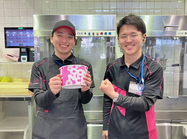 イオンシネマ岡山 劇場で働ける！映画好きさんにはたまらない、魅力たっぷりのお仕事◎
スタッフ同士で好きな映画について語り合うことも♪(笑)