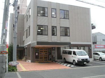 ひらのケアセンターそよ風 ＼人柄重視の採用です！／
しっかりしたサポート体制で、安心して始められる環境♪
希望の働き方、お気軽にご相談を◎