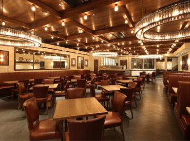 先輩スタッフがしっかりフォローするので、未経験の方も安心してください◎
わからないことはなんでも聞いてくださいね♪