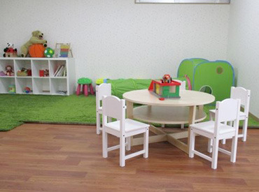 特別な知識・経験は不要です!
福祉や教育に興味がある方、ブランクのある方など資格を活かして働ける環境です◎