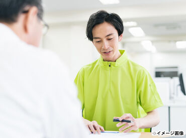 ＼友達と一緒の応募も大歓迎！／
大学生を中心に学生スタッフ多数活躍中★
すぐに馴染める和やかな職場です♪