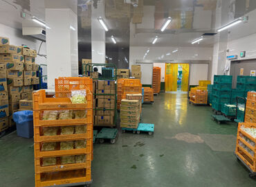 [シフト]や[勤務開始日]の相談もお気軽に♪
まずは遠慮せず希望を教えてくださいね◎
あなたにあった働き方で楽しく働こう!!