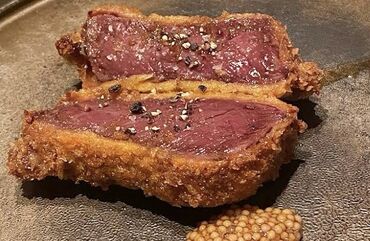 ナチュラルワインを扱うお店★*
知識や経験はなくてOK◎
会話を楽しみながら、
美味しいワインや料理を学べます♪